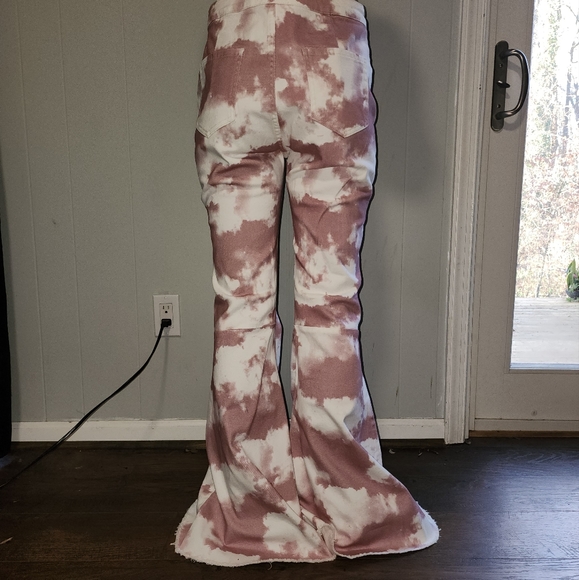 NWT Dolls Kill Trendy, Bad Ass Pink Clouds Stretchy Jeans - Picture 6 of 10